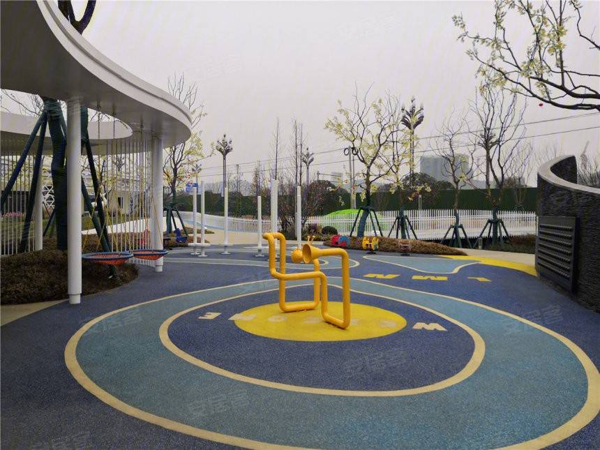 邦泰·翡翠城（二期）项目1,18栋取得390套36086.16㎡房源预售许可