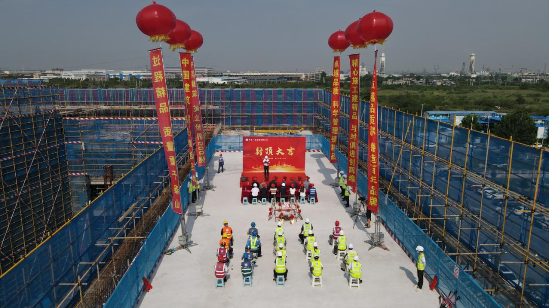 德阳市祁连山路小学今日封顶！计划明年建成投入使用！