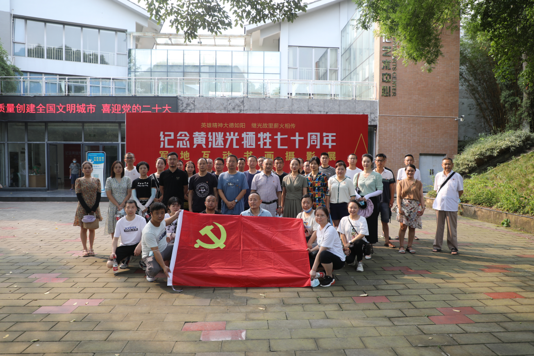 市住建局“主题党日+”活动融入日常抓在经常
