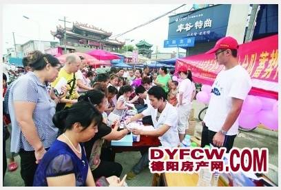 大学生暑期社会实践“三下乡” 服务群众受欢迎