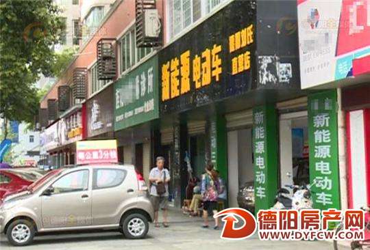 热心店主见义勇为抓偷车贼 遭报复店被砸人被打伤