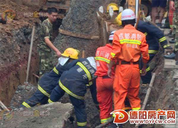 德阳记者报道塌方被强行抢走摄像机，现场金堂民警为何不作为？