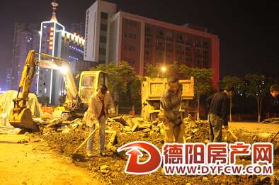 夜战长江路庐山路 马力全开保工期