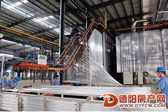 德阳高新区：快速起步 重点突破