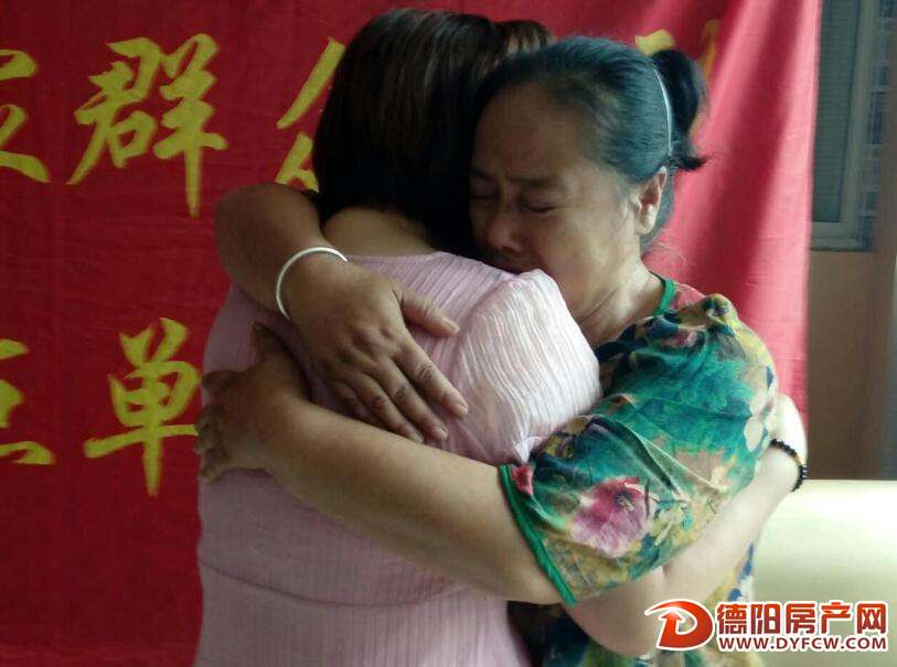 一部微电影让这对失联 40多年的“母女”重逢
