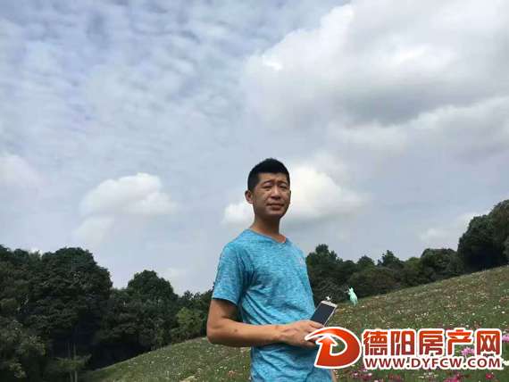 一个都不能少！德阳导游带领46人逃出生天