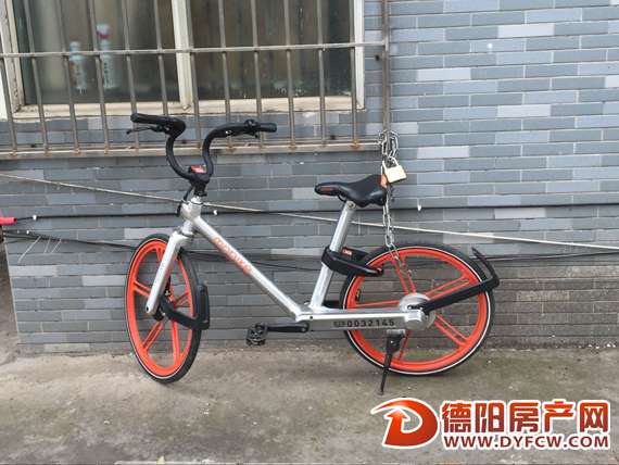 共享单车“上门”数日 中老年人还不熟悉它贴小广告的已经盯上它