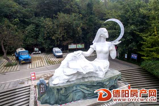 你好，女神！“月上东山”雕塑已组装完毕