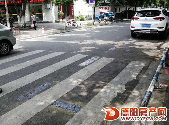 斑马线上从未设停车位 部门表示只是误会