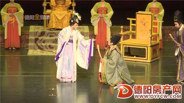 话剧《武则天》德阳上演 刘晓庆再塑经典