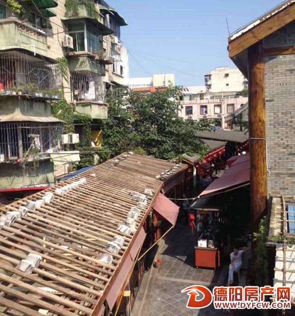 文庙新天地小吃街：楼下每日冒油烟
