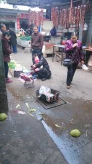 旌南片区部分农贸市场脏乱差现象仍很严重